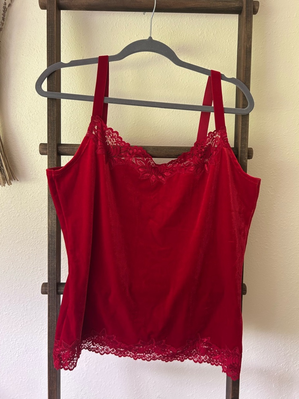 Red Lace Trim Velvet Cami Tank Top